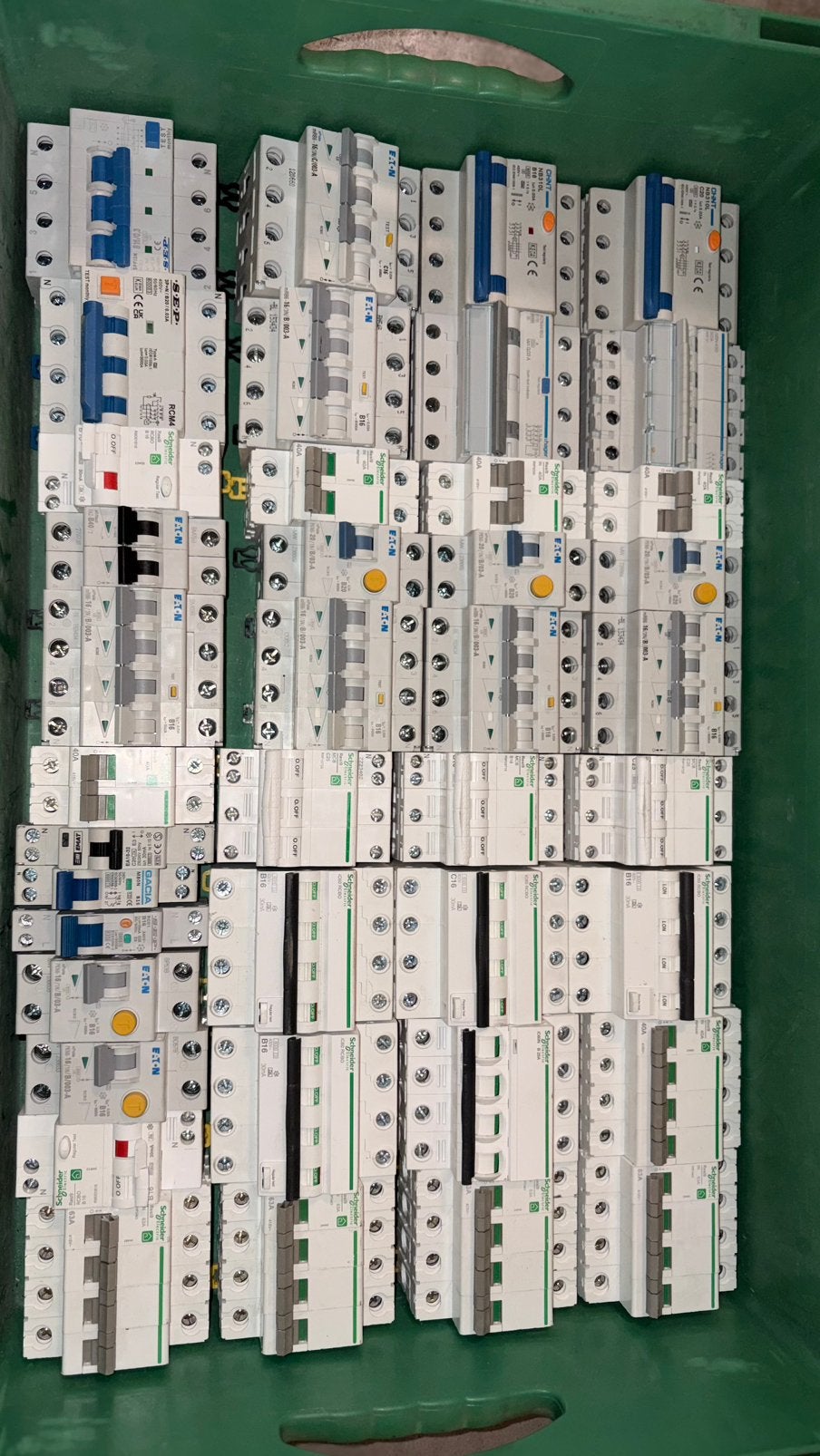 Partij groepenkast materiaal (50+) Eaton, Schneider, ABB, Ophalen, Zo goed als nieuw, Overige typen