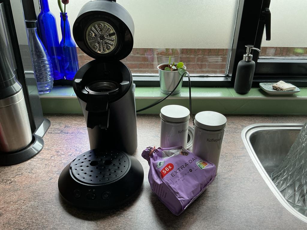 Philips Senseo Original koffiepadapparaat - Zwart CSA210/60A, Ophalen, Gebruikt, Koffiemachine, 1 kopje