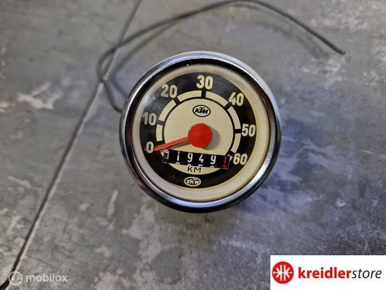 KTM kilometer teller inbouw maat 40 mm werkt goed