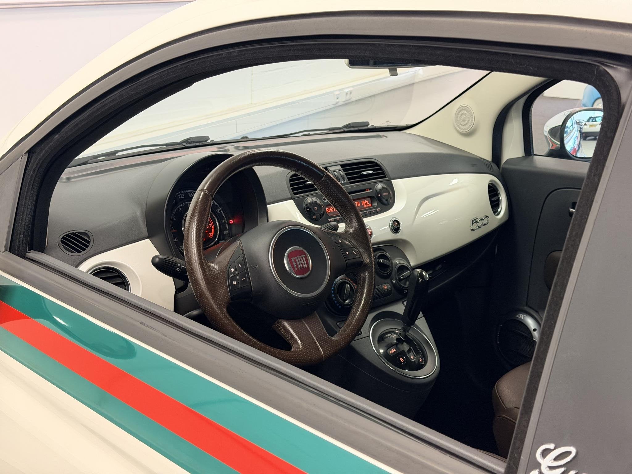 Fiat 500 1.2 Sport Gucci Automaat | Trekhaak | Lederen bekle, Auto's, Fiat, Euro 5, Gebruikt, 1242 cc, 69 pk