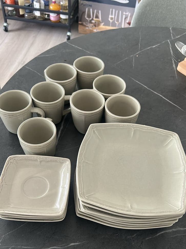Cosy & Trendy servies: 6 borden, 6 kopjes, 6 schotels, Ophalen, Zo goed als nieuw, Keramiek, Compleet servies