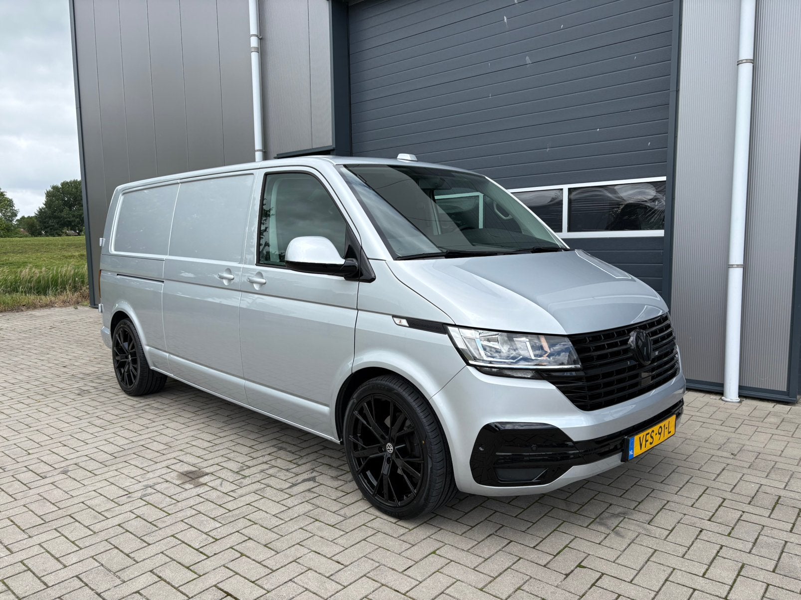Volkswagen Transporter T6.1 2.0 TDI 130pk L2h1 340/2800 2020, Auto's, Voorwielaandrijving, Stof, Euro 6, 4 cilinders