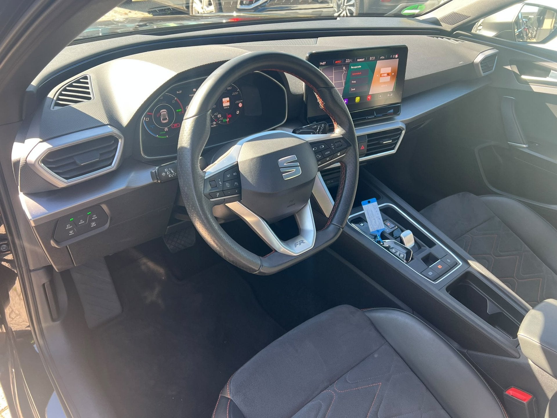 SEAT Leon 1.4 TSI eHybrid PHEV FR virtual cockpit, navi, pan, Auto's, Gebruikt, Zwart, 4 cilinders, Hybride Elektrisch/Benzine