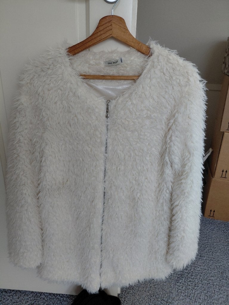 Wit fluffy vest met rits / harig vest Fee Red ~ maat M/L, Maat 38/40 (M), Wit, Ophalen of Verzenden, Zo goed als nieuw