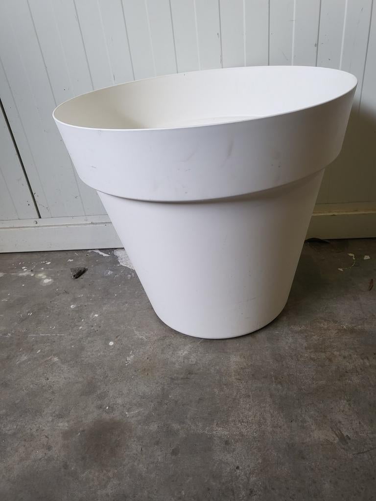 Grote witte kunststof bloempot, 47 cm doorsnede, Tuin en Terras, Bloempotten, Ophalen, Kunststof, 40 cm of meer, Rond