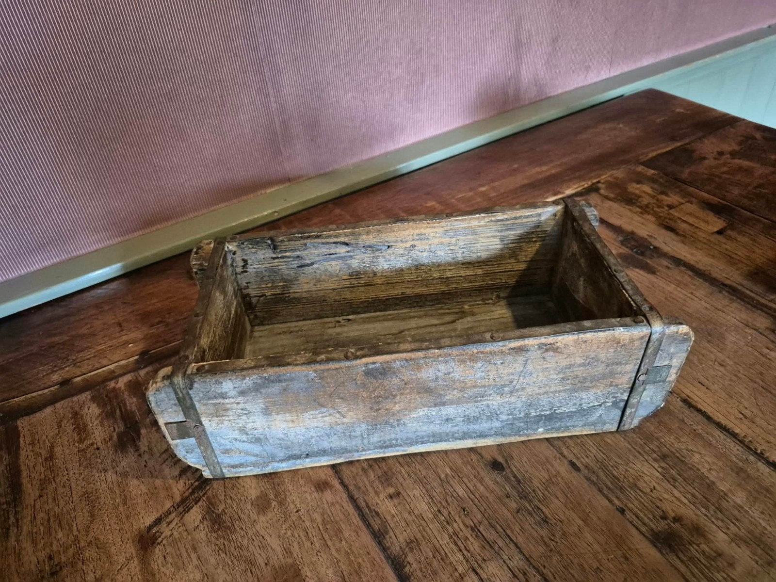 Oude houten baksteenmal - Decoratief, Huis en Inrichting, Ophalen
