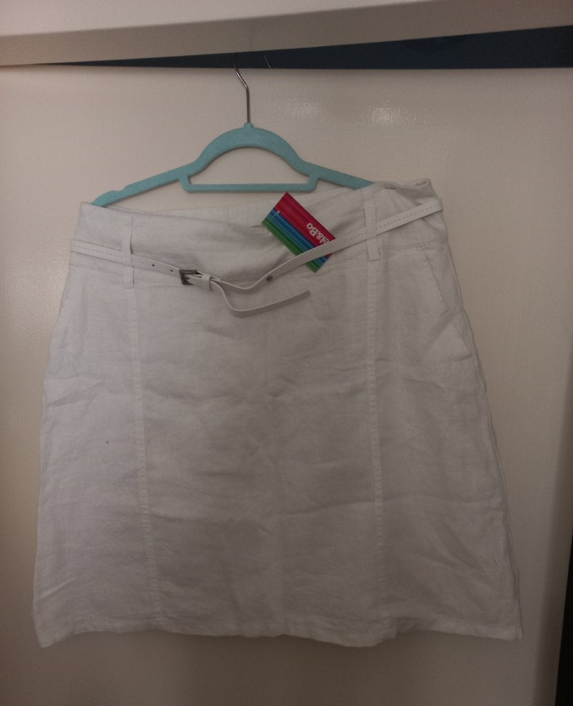 Nieuwe witte linnen rok Bel & Bo maat 44, Kleding | Dames, Wit, Nieuw, Ophalen of Verzenden, Onder de knie