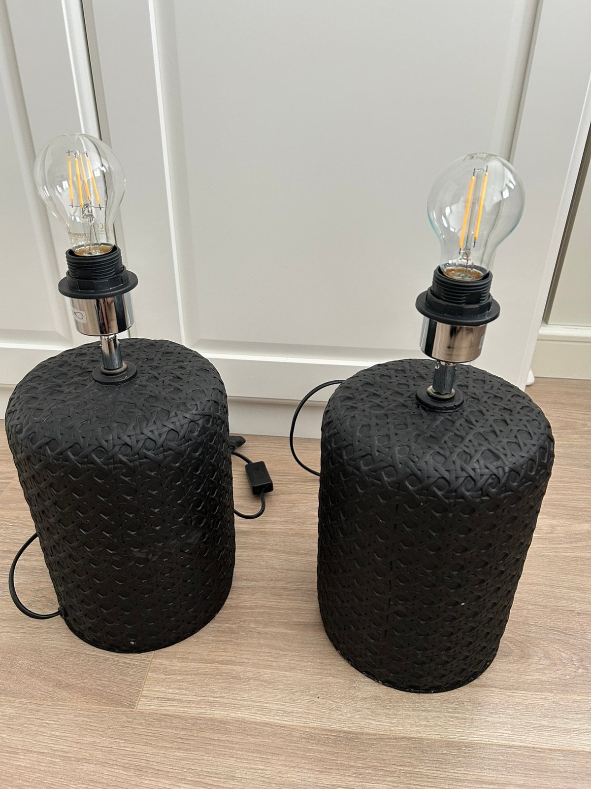 Te koop 2 mooie tafellampen zonder kap, Huis en Inrichting, Ophalen, Gebruikt, Steen/keramiek, E27 (groot)