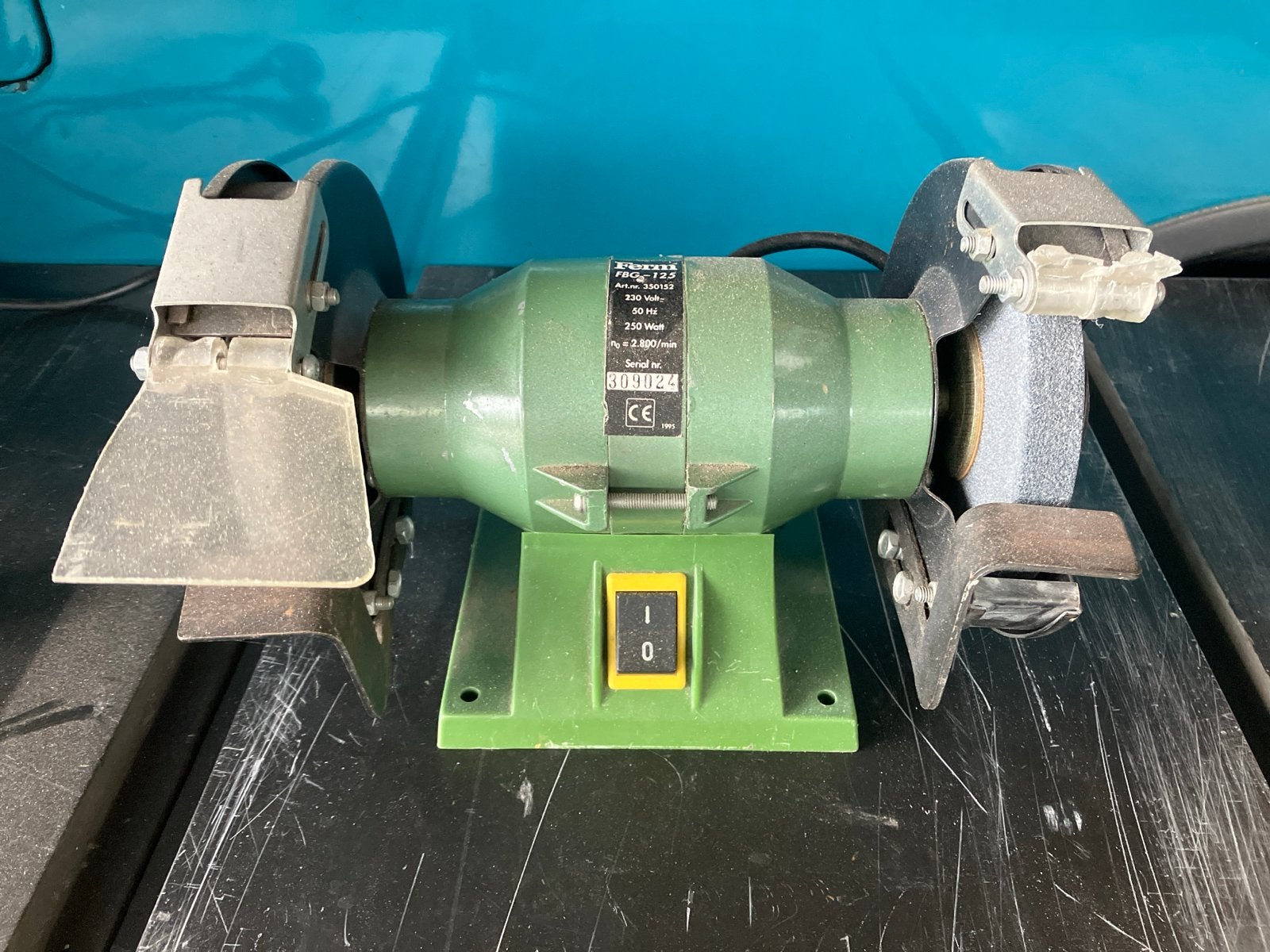 Ferm Slijpmachine - Keurig en Functioneel, Ophalen of Verzenden, Gebruikt, Minder dan 700 watt, Werkbankslijpmachine