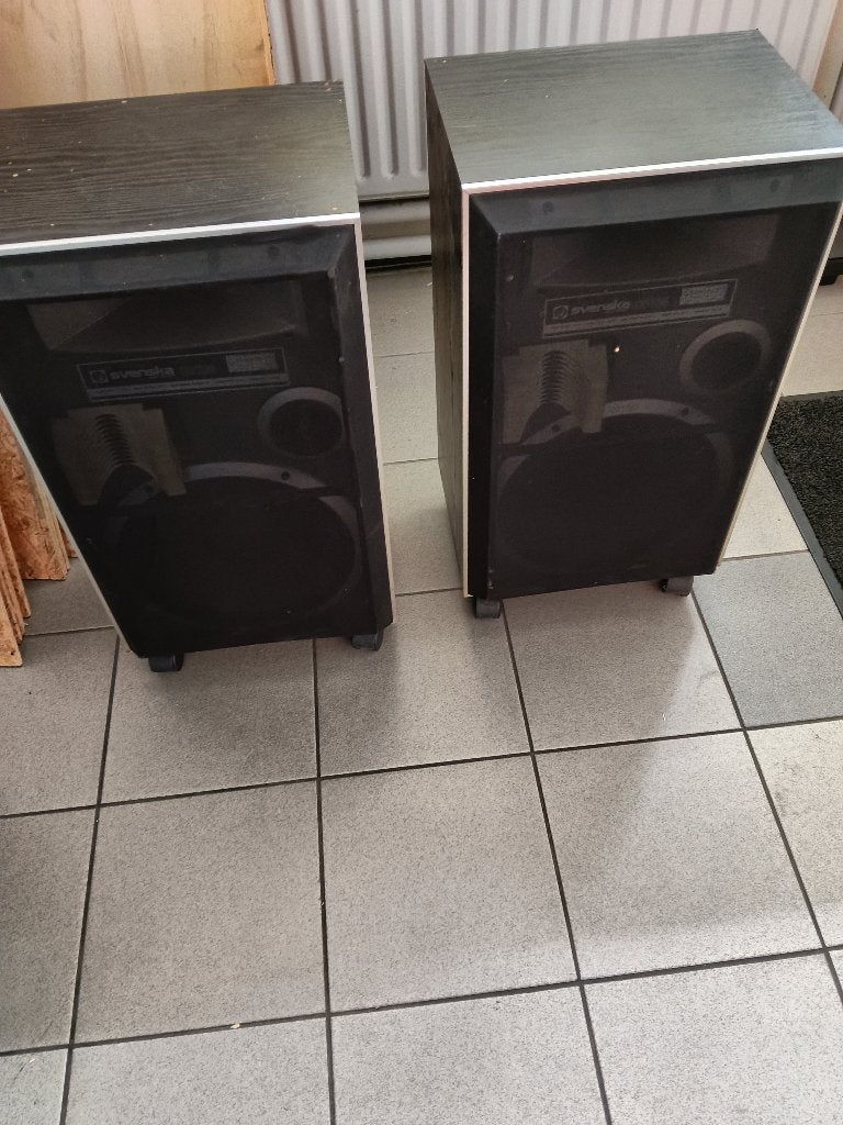 Luidsprekers Svenska DD 335, Gebruikt, 120 watt of meer, Front, Rear of Stereo speakers, Ophalen