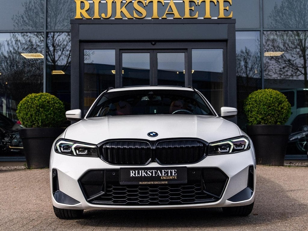 BMW 3-serie Touring 320e|PANO|CARPLAY|CAMERA|KEYLESS|LASER, Automaat, 1998 cc, Gebruikt, Euro 6
