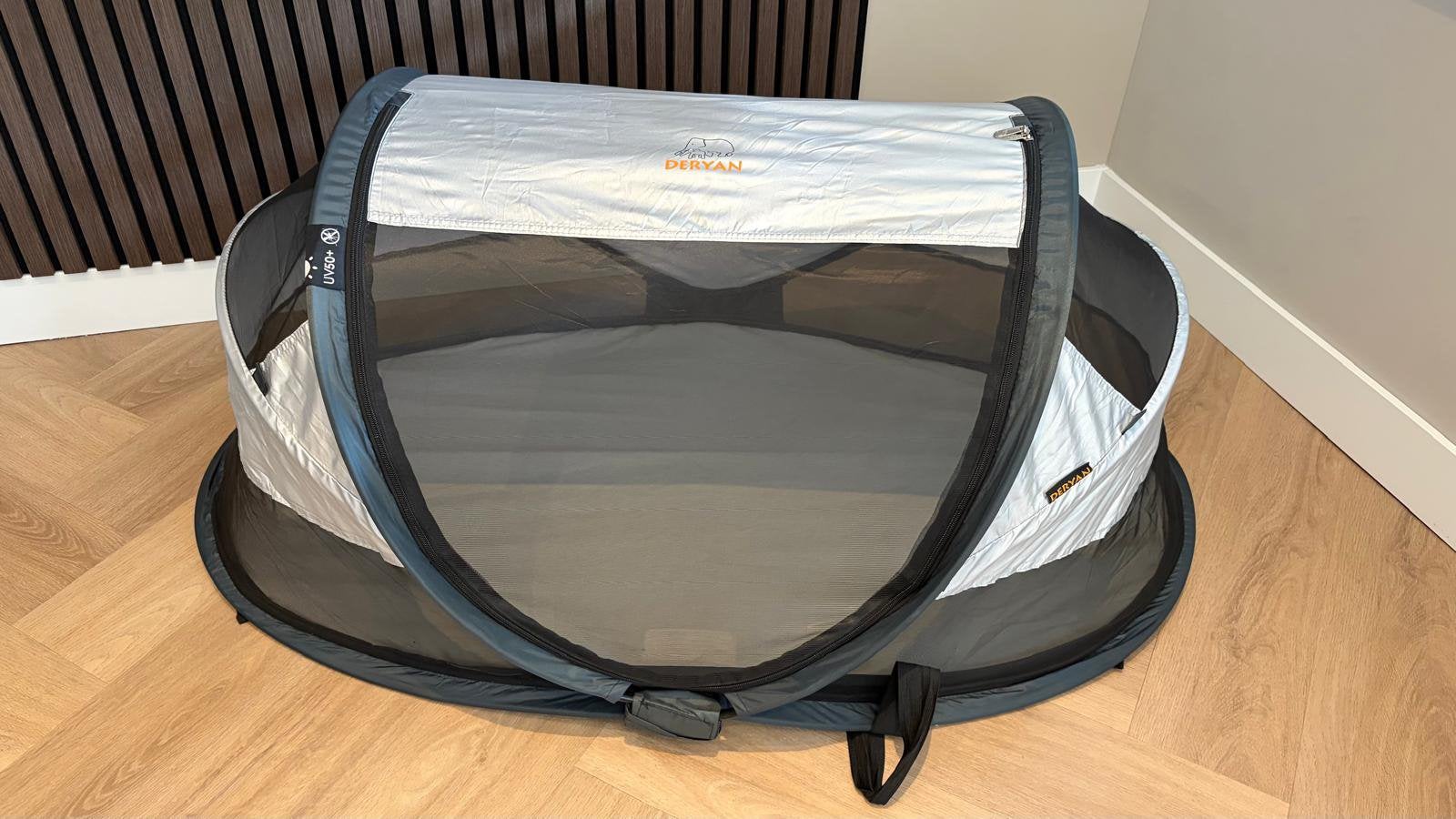 Deryan pop-up campingbedje, Ophalen, Zo goed als nieuw, Reisbedje