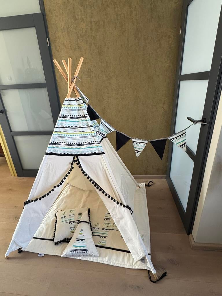 Tipi speeltent Cozy dots, Ophalen, Gebruikt