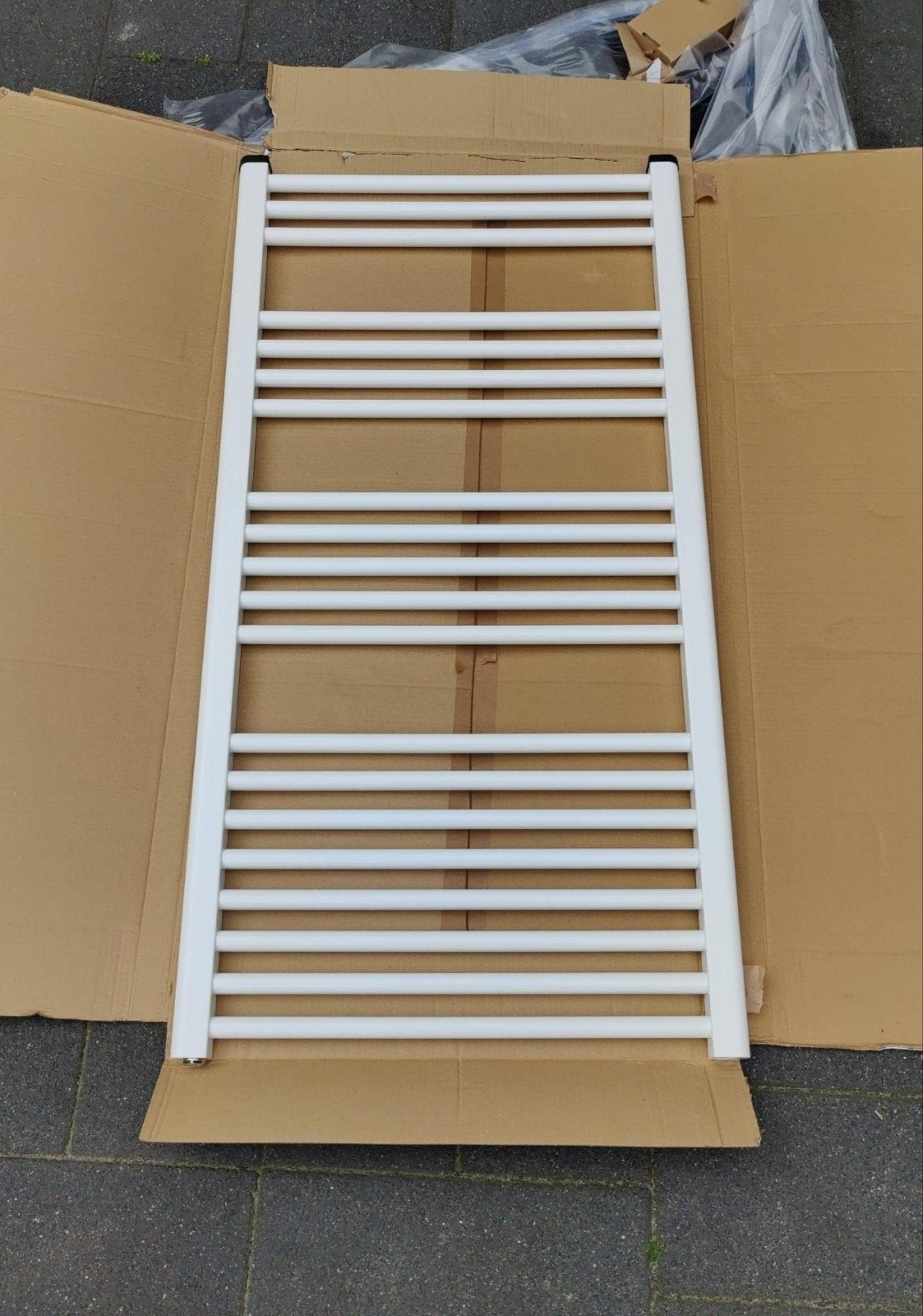 Sanivesk Design Radiator Lima | 119 x 60 cm | handoekradiato, Doe-het-zelf en Verbouw, Verwarming en Radiatoren, Nieuw, Radiator