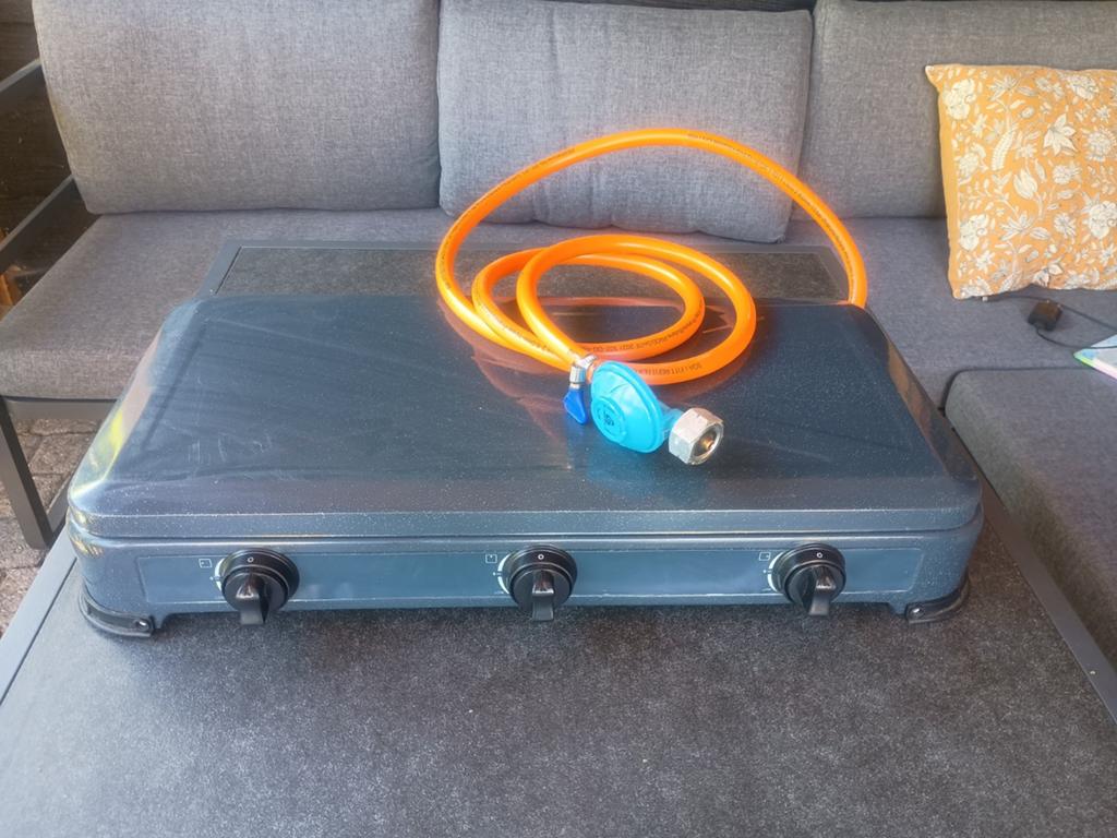 Camping gasfornuis 3-pits met gasslang, Ophalen of Verzenden, Zo goed als nieuw