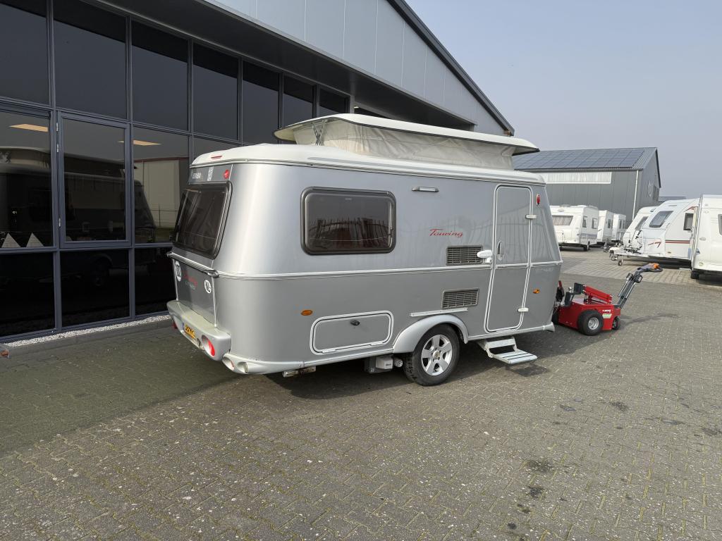 Eriba Touring Triton 420 GT Silver Langslaper + WC BJ 2017, Standaardzit, Tot en met 2, Bedrijf, 750 - 1000 kg