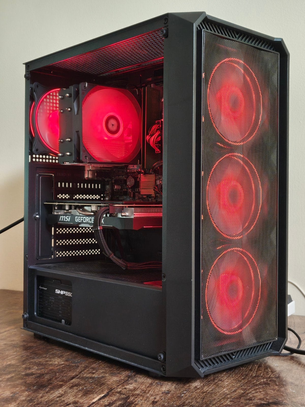 Gaming PC – i7 7700 | RTX 2070 | 16GB RAM | 512GB SSD, Computers en Software, Desktop Pc's, Refurbished, Gaming, SSD, 3 tot 4 Ghz