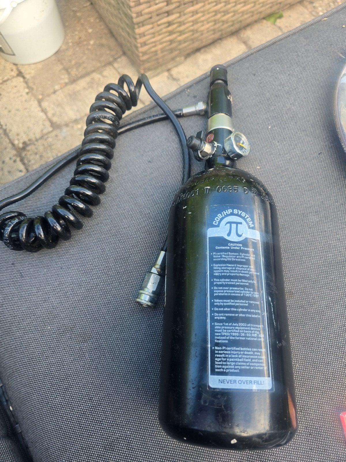 Paintball CO2 fles met drukregelaar, manometer, remoteline, Ophalen of Verzenden, Gebruikt