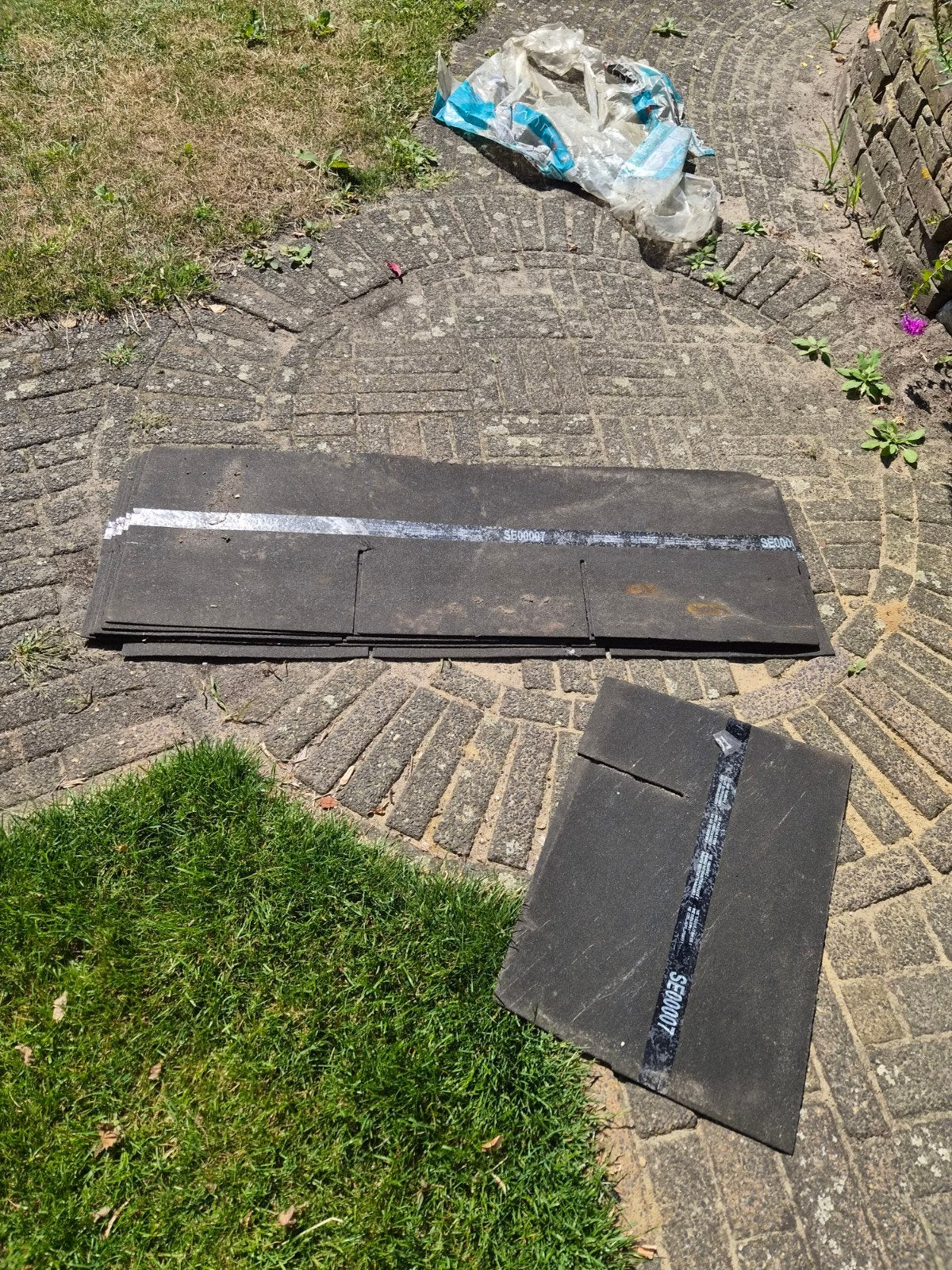 Bitumen/dakbedekking, Doe-het-zelf en Verbouw, Dakpannen en Dakbedekking, Ophalen, Overige materialen, Zwart, Nieuw