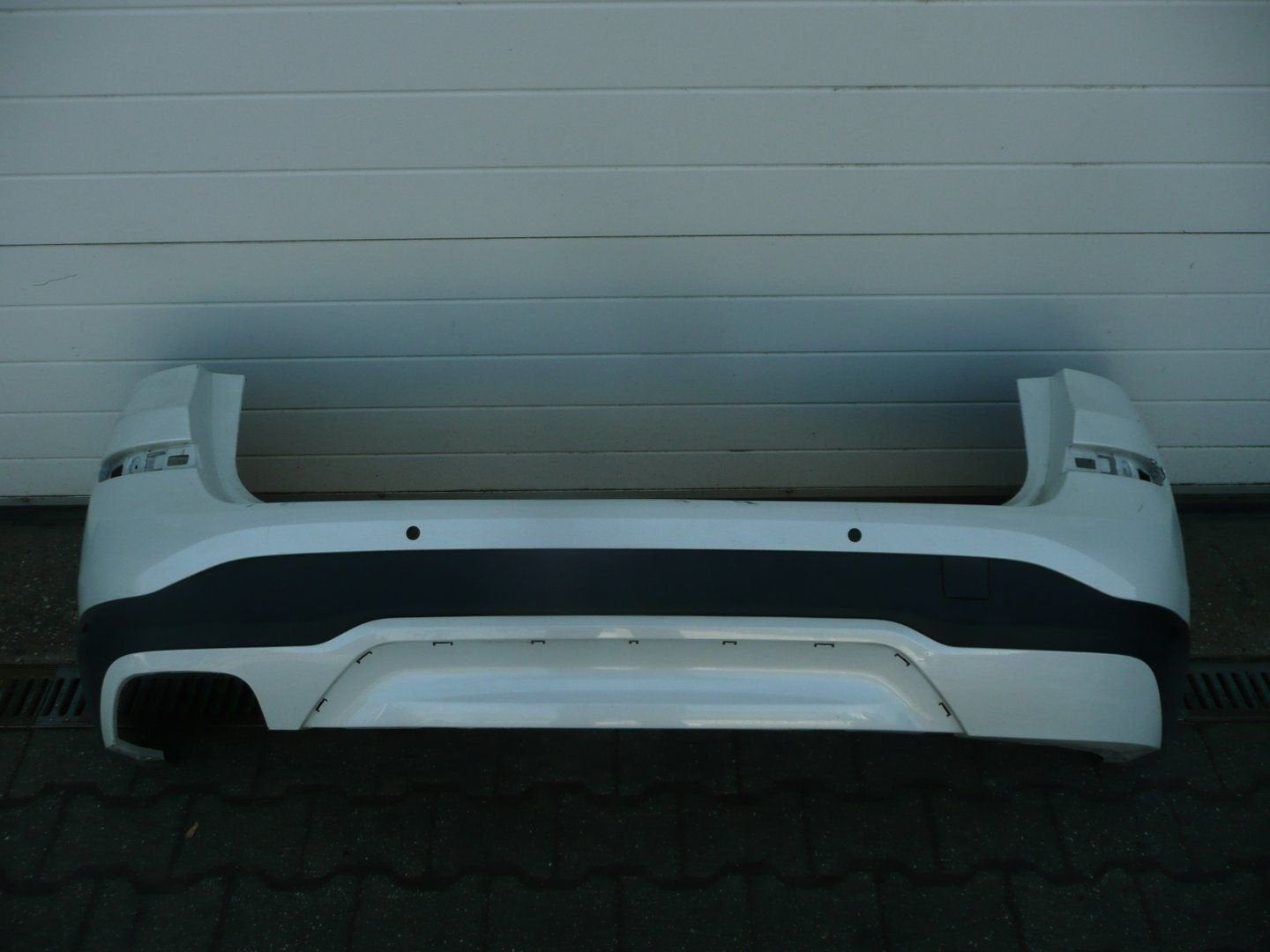 BMW F25 X3 Bumper Achterbumper PDC Gaten, Gebruikt, -, -, Ophalen of Verzenden