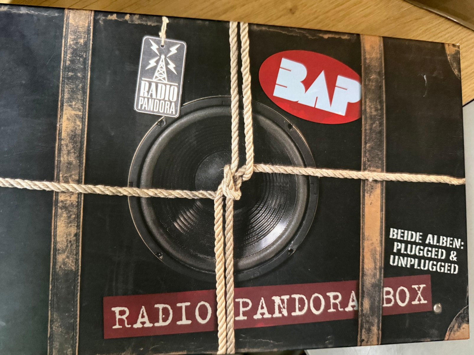 2 cd box BAP Radio Pandora Box Plugged & Unplugged genummerd, Ophalen of Verzenden, Zo goed als nieuw, Poprock