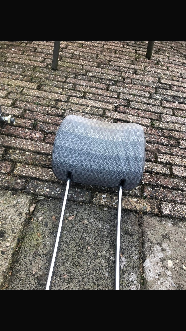 Mercedes 190 w201 Hoofdsteun, Ophalen, Gebruikt, Universele onderdelen