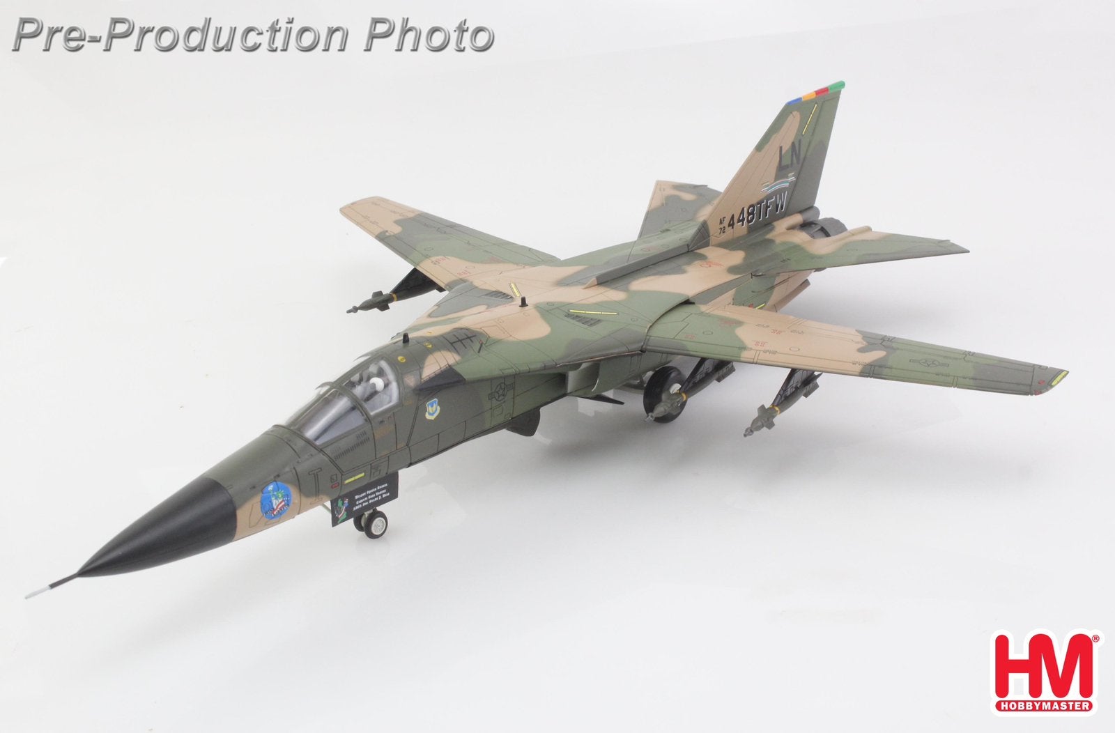 Hobby Master HA3037 | General Dynamics F-111F "Aardvark, Ophalen, Schaalmodel, Nieuw, Pilot Station