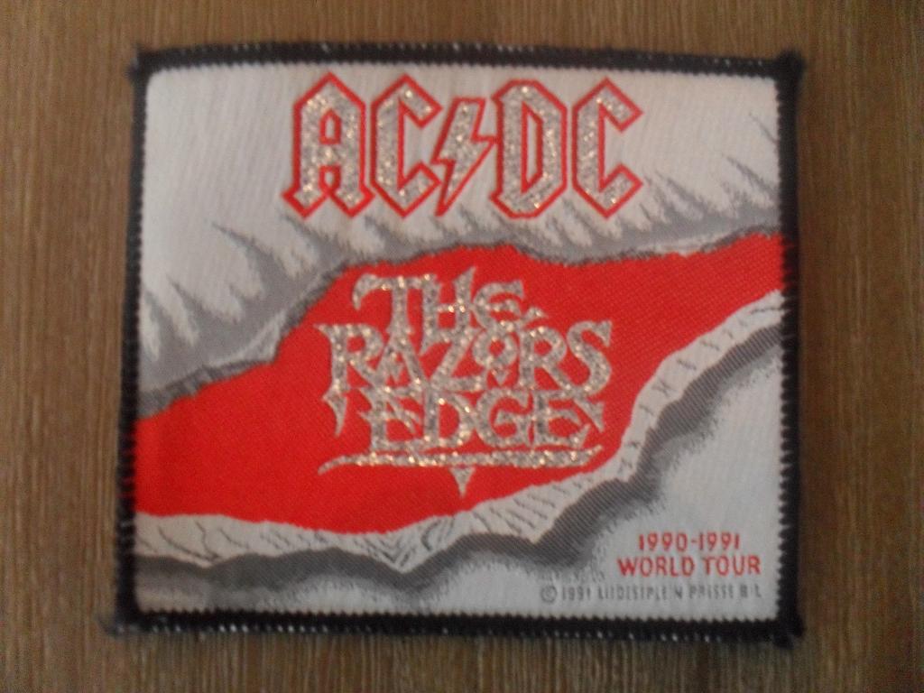 AC DC AC/DC the Razors Edge vintage world tour patch, Ophalen of Verzenden, Nieuw, Kleding