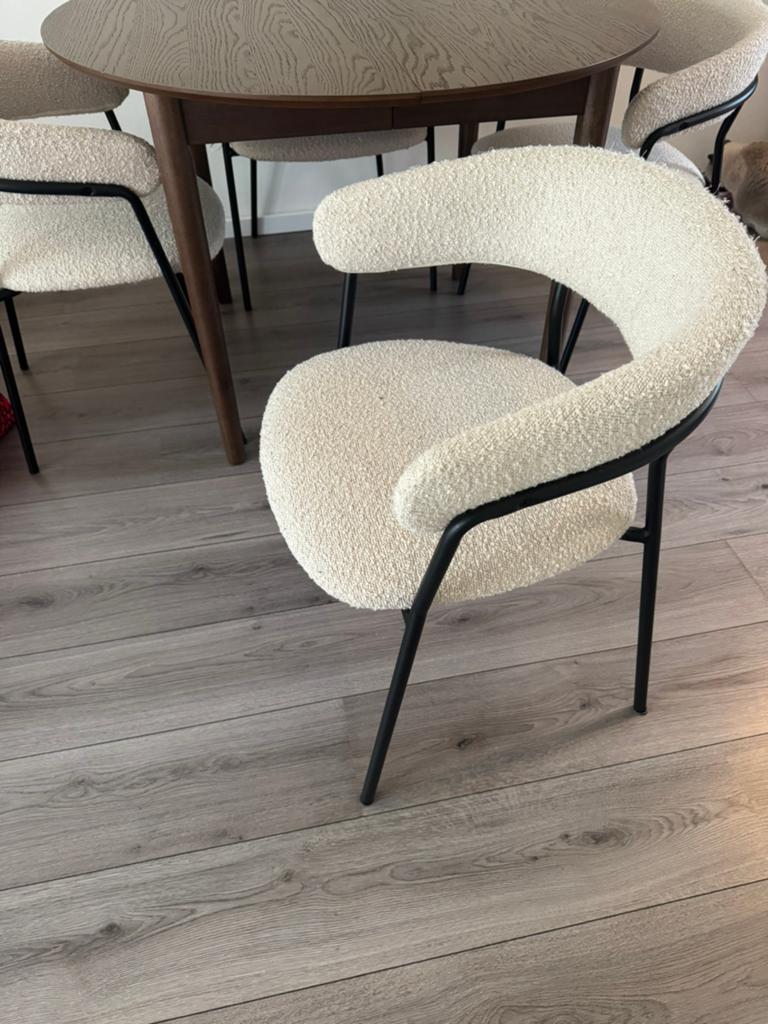 Eetkamerstoelen 4 stuks wit teddy, Ophalen, Zo goed als nieuw, Wit, Vier