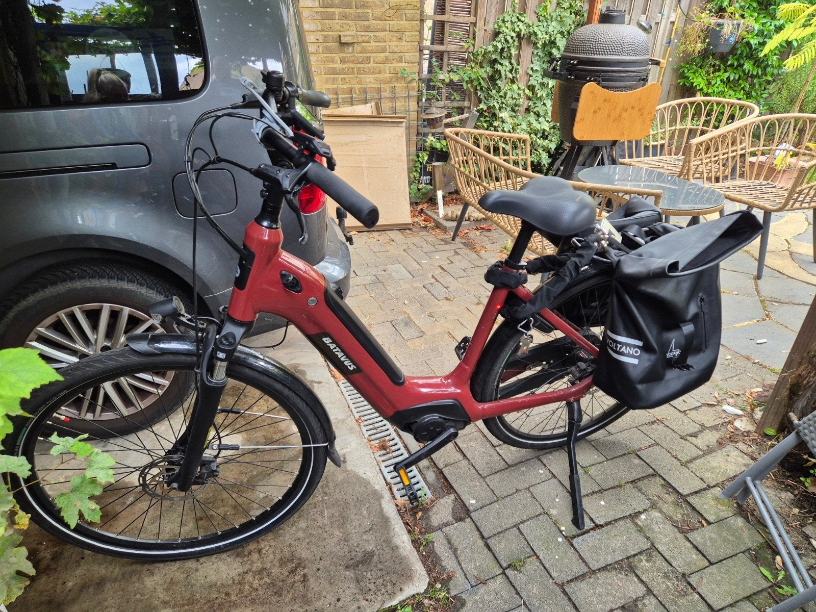 Rode Batavus elektrische fiets - Zo goed als nieuw, Fietsen en Brommers, Elektrische fietsen, Ophalen, Batavus, Zo goed als nieuw
