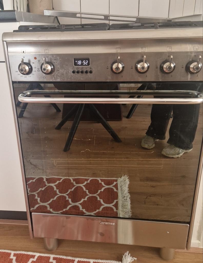 Smeg gasfornuis, Witgoed en Apparatuur, Fornuizen, Gebruikt, 60 cm of meer, Gas, Vrijstaand