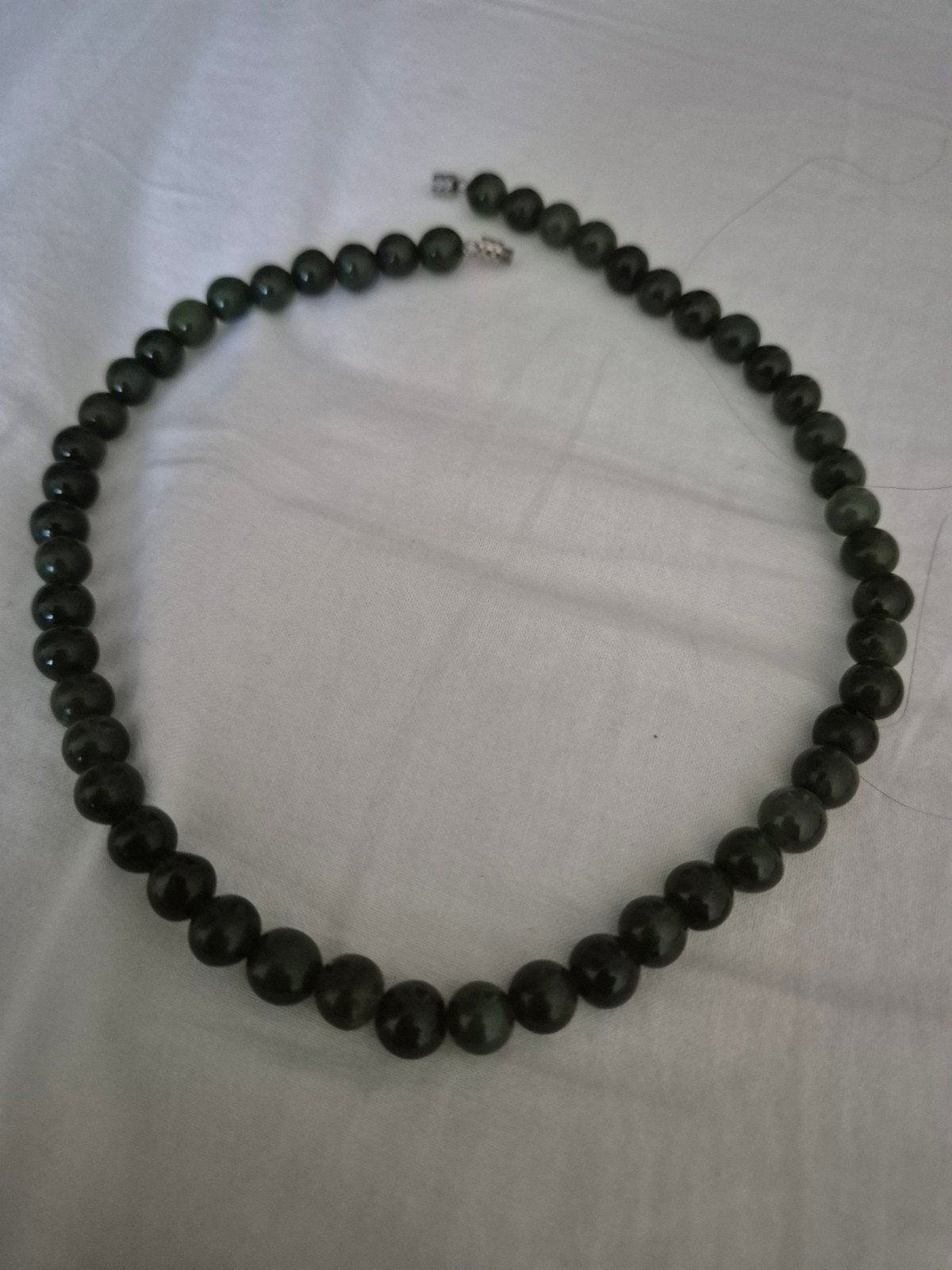 Vintage Jade Ketting met Zilveren Sluiting, Gebruikt, Ophalen of Verzenden, Steen of Mineraal, Met edelsteen
