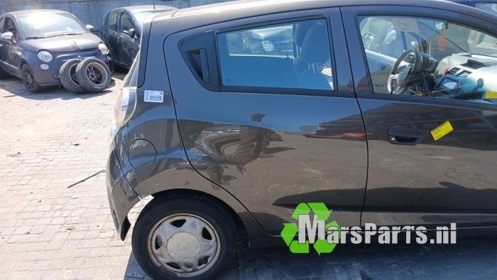 Portier 4Deurs rechts-achter van een Chevrolet Spark, Gebruikt, Deur, -, Ophalen of Verzenden