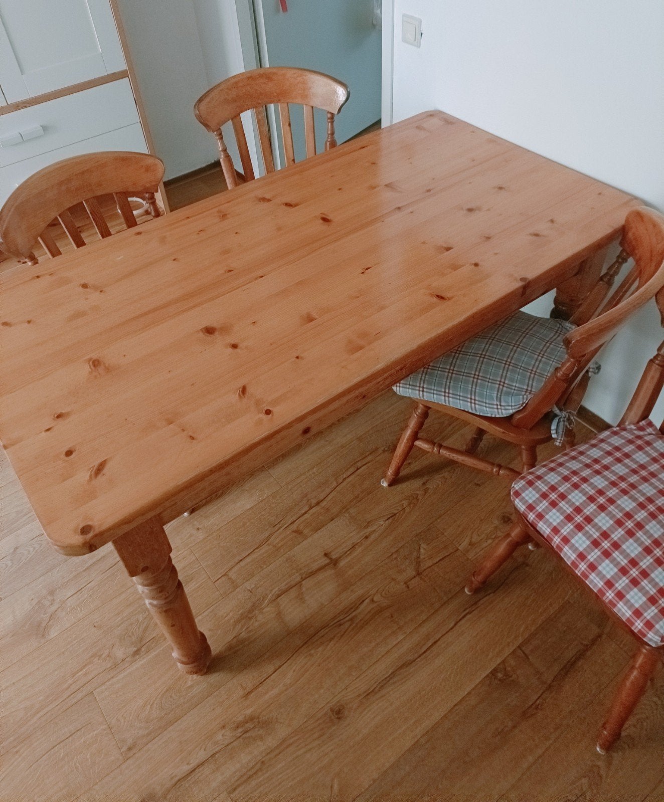 Eettafel met vier stoelen., Huis en Inrichting, Complete eetkamers, Ophalen, Gebruikt, 4 tot 6 stoelen