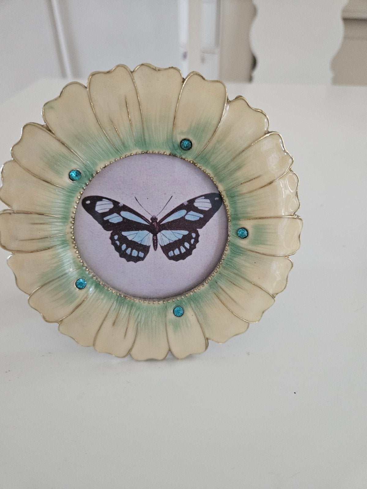 Decoratieve fotolijstje met vlinder en steentjes, Gebruikt, Ophalen of Verzenden, Fotolijst, Met afbeelding