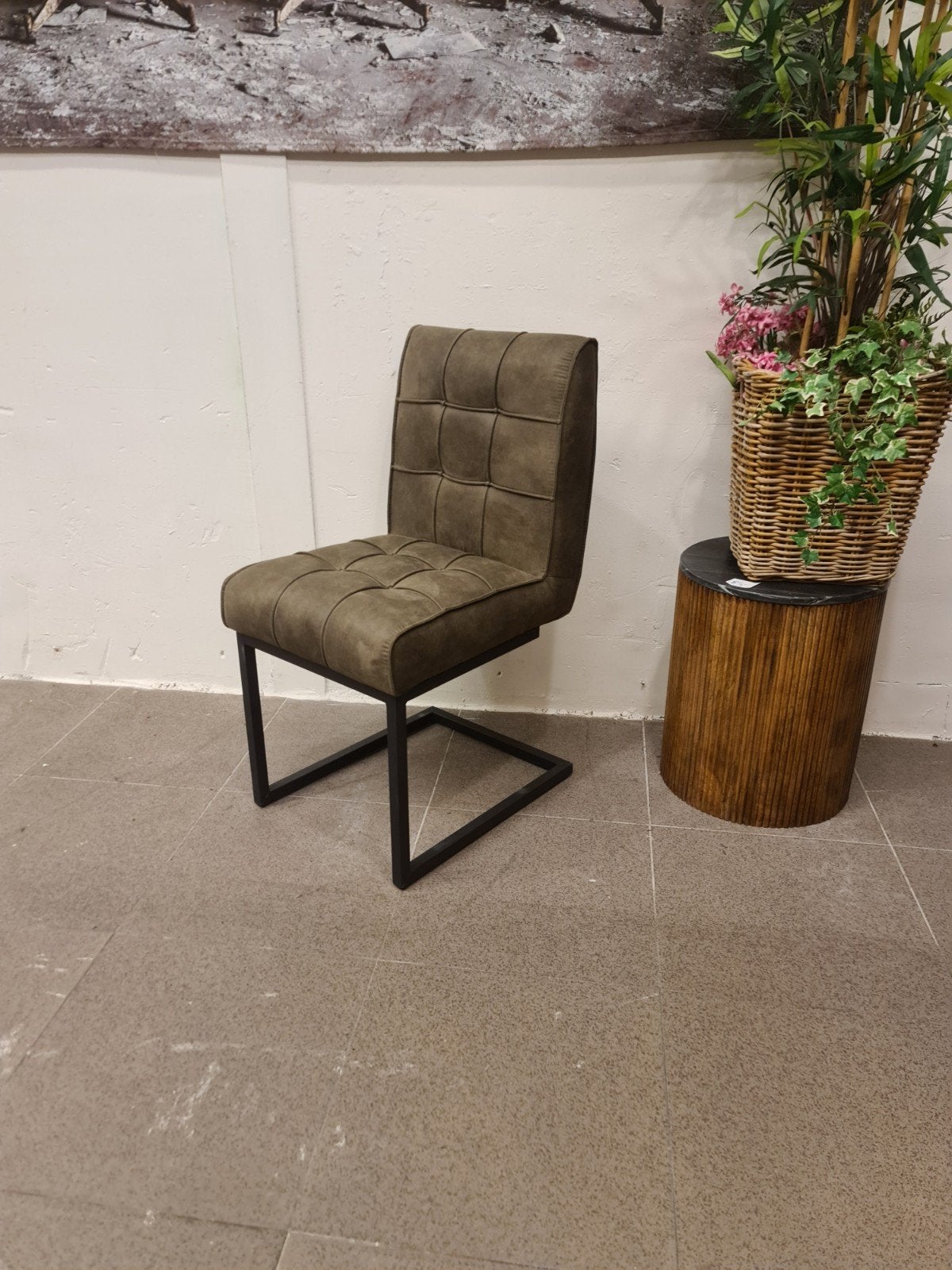 Nieuwe eetkamerstoel leer microvezel olijfgroen b-keus €35ps, Ophalen, Industrieel landelijk barok brocante koloniaal boheems vintage