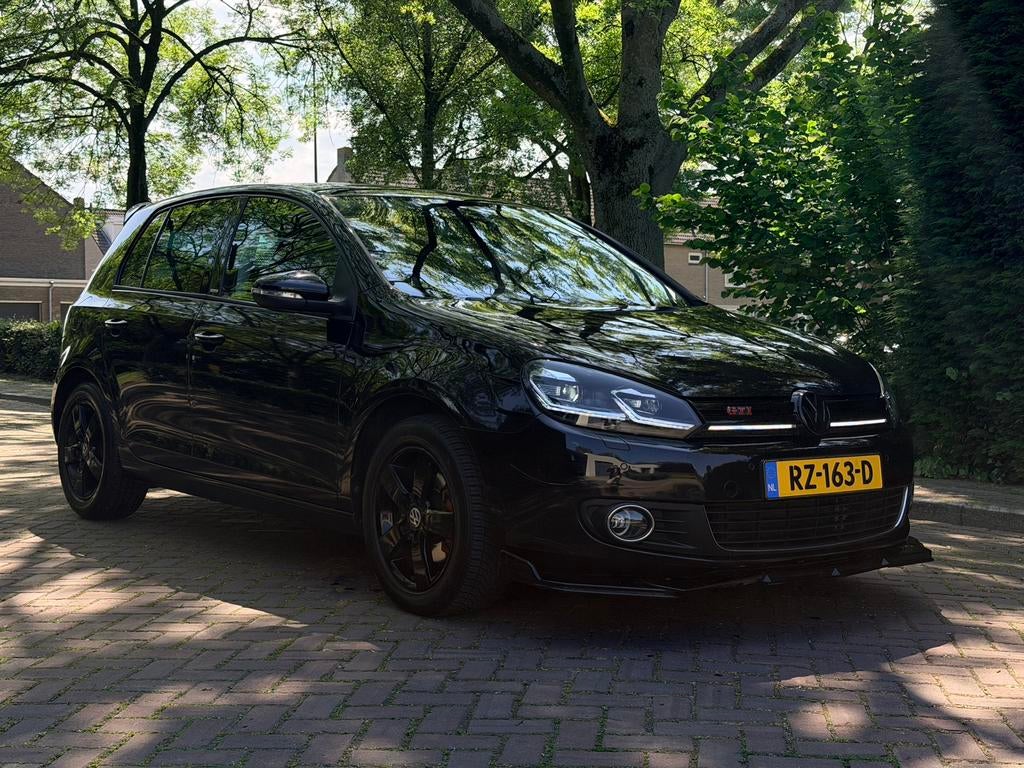 Volkswagen Golf 1.4 TSI Dsg7 2011 Zwart Full Led - Stage 1, 4 cilinders, 650 kg, 1216 kg, Geïmporteerd