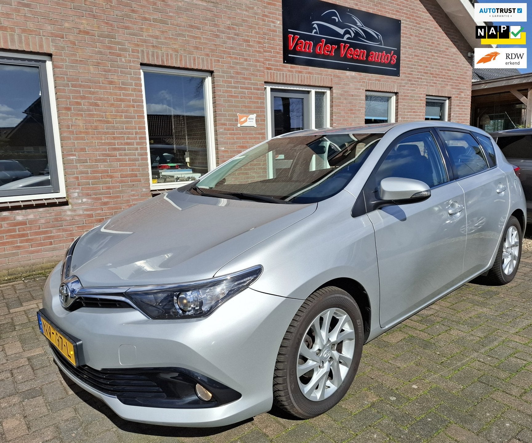 Toyota Auris 1.2T Aspiration Dealer onderhouden! Zeer netjes, Gebruikt, 1165 kg, 116 pk, Origineel Nederlands