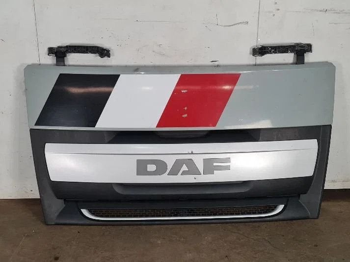 DAF Body & Chassis Parts Grille DAF XF 106, Ophalen, Gebruikt, DAF, Carrosserie en Plaatwerk