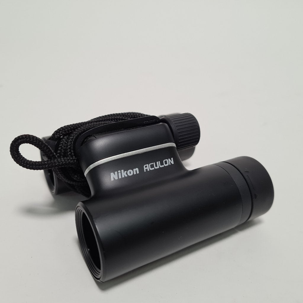 Nikon Aculon TO2 10x21 Verrekijker, Audio, Tv en Foto, Optische apparatuur | Verrekijkers, Ophalen of Verzenden, Gebruikt, 8 tot 12x