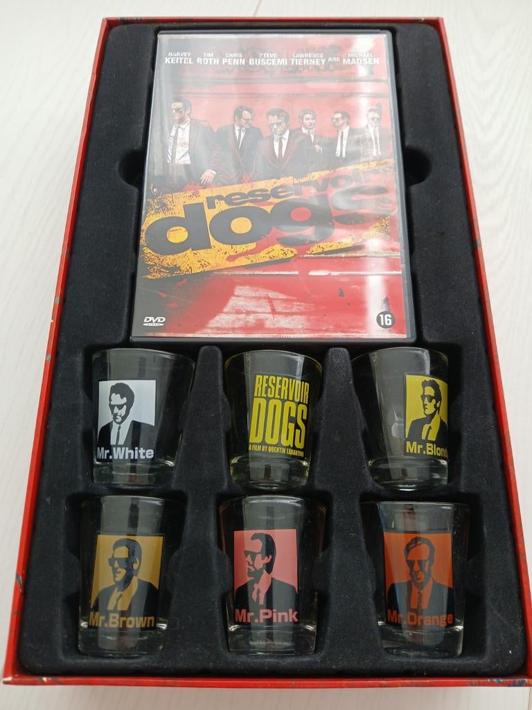 Reservoir Dogs DVD Boxset met Shotglaasjes, Vanaf 16 jaar, Ophalen, Zo goed als nieuw, Maffia en Misdaad