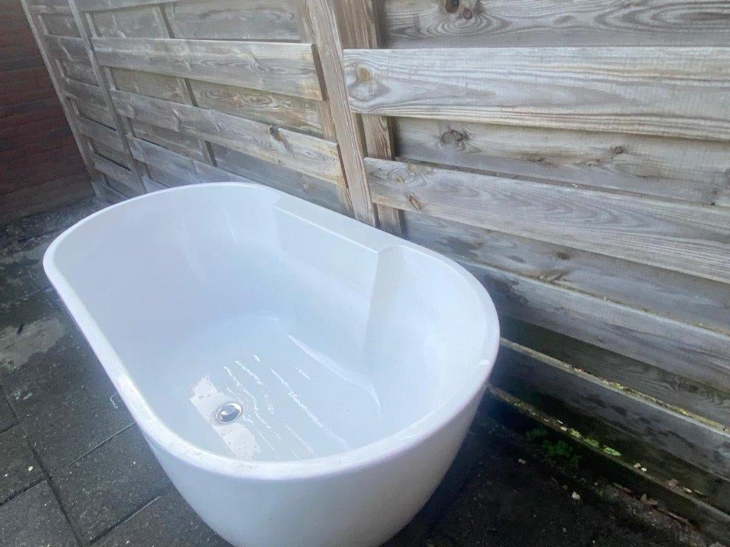 Ligbad - 150x70 cm, Ophalen, Zo goed als nieuw, Met bad