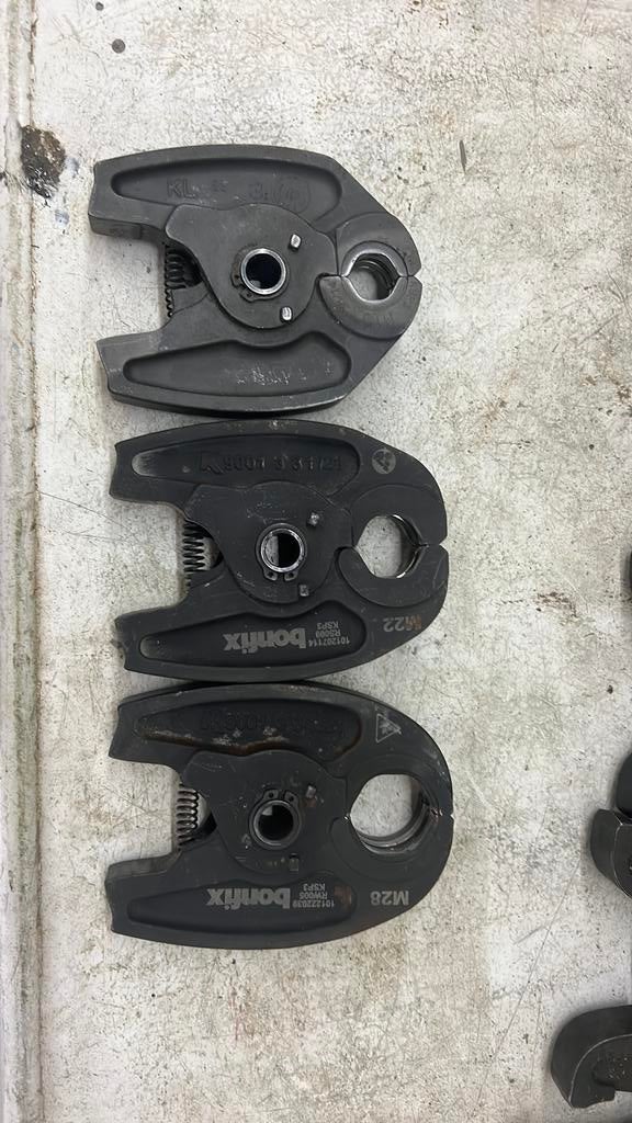 Persbekke klauke mini m15,22,28 mm, Ophalen of Verzenden, Zo goed als nieuw