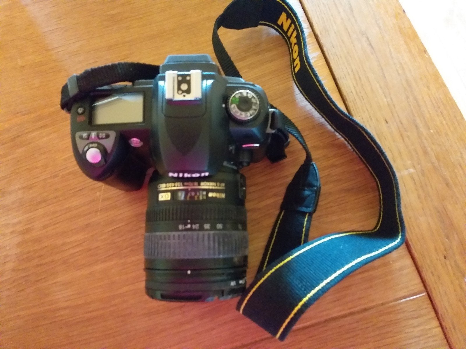 Nikon D70 Kit met AF-S DX Zoom-Nikkor 18-70mm lens, Ingebouwde flitser, Gebruikt, Spiegelreflex, Ophalen of Verzenden