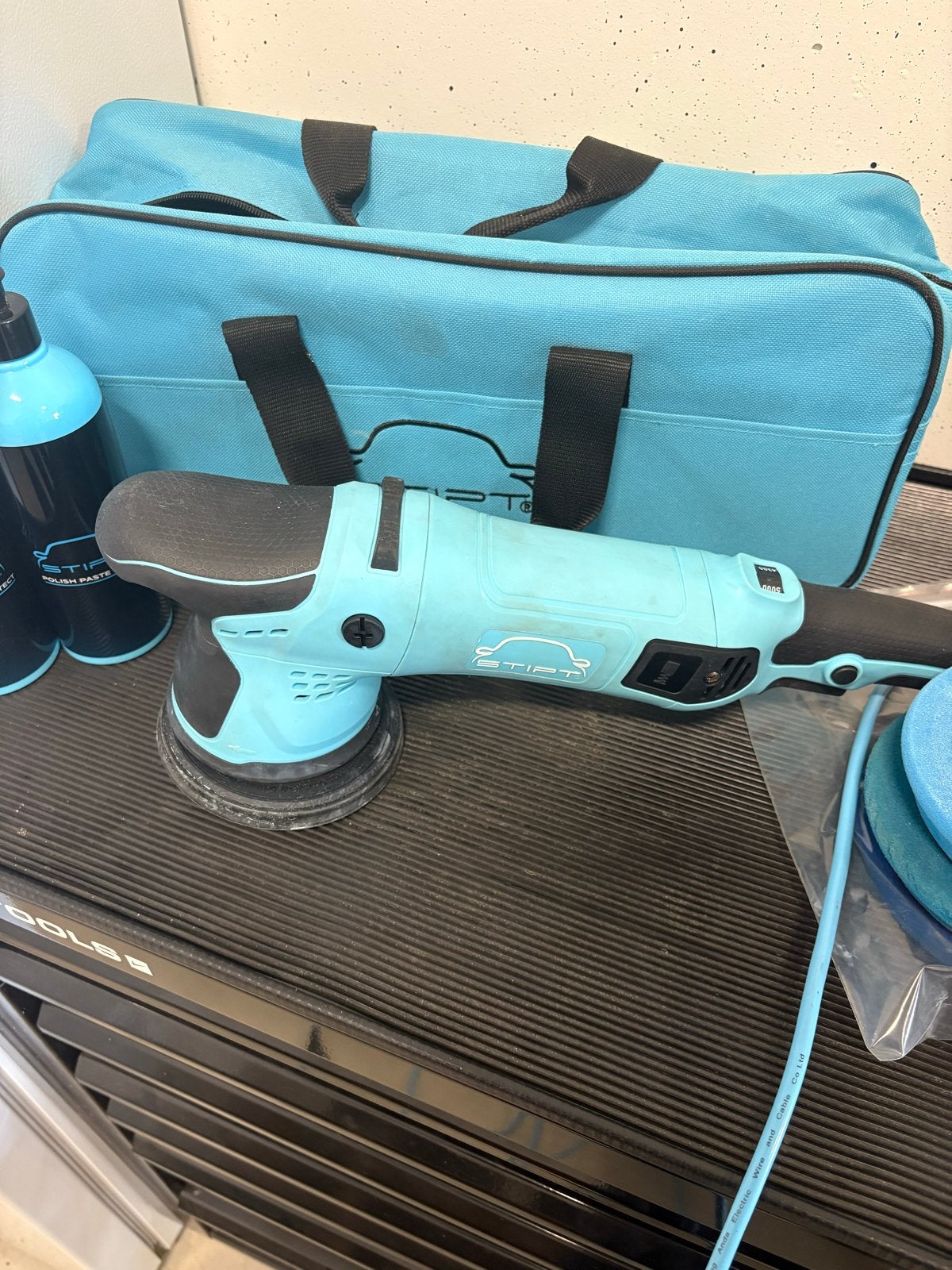 Stipt Dual Action Polijstmachine met accessoires, Ophalen, Zo goed als nieuw
