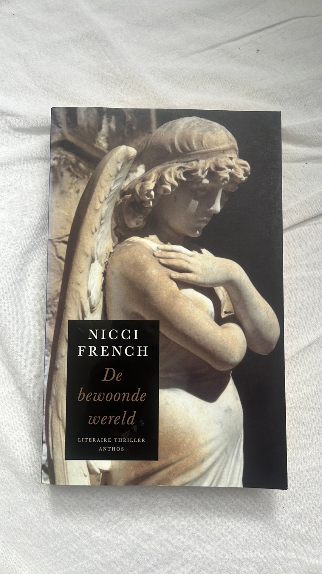 Nicci French - De bewoonde wereld, Boeken, Ophalen of Verzenden, Zo goed als nieuw, Nicci French