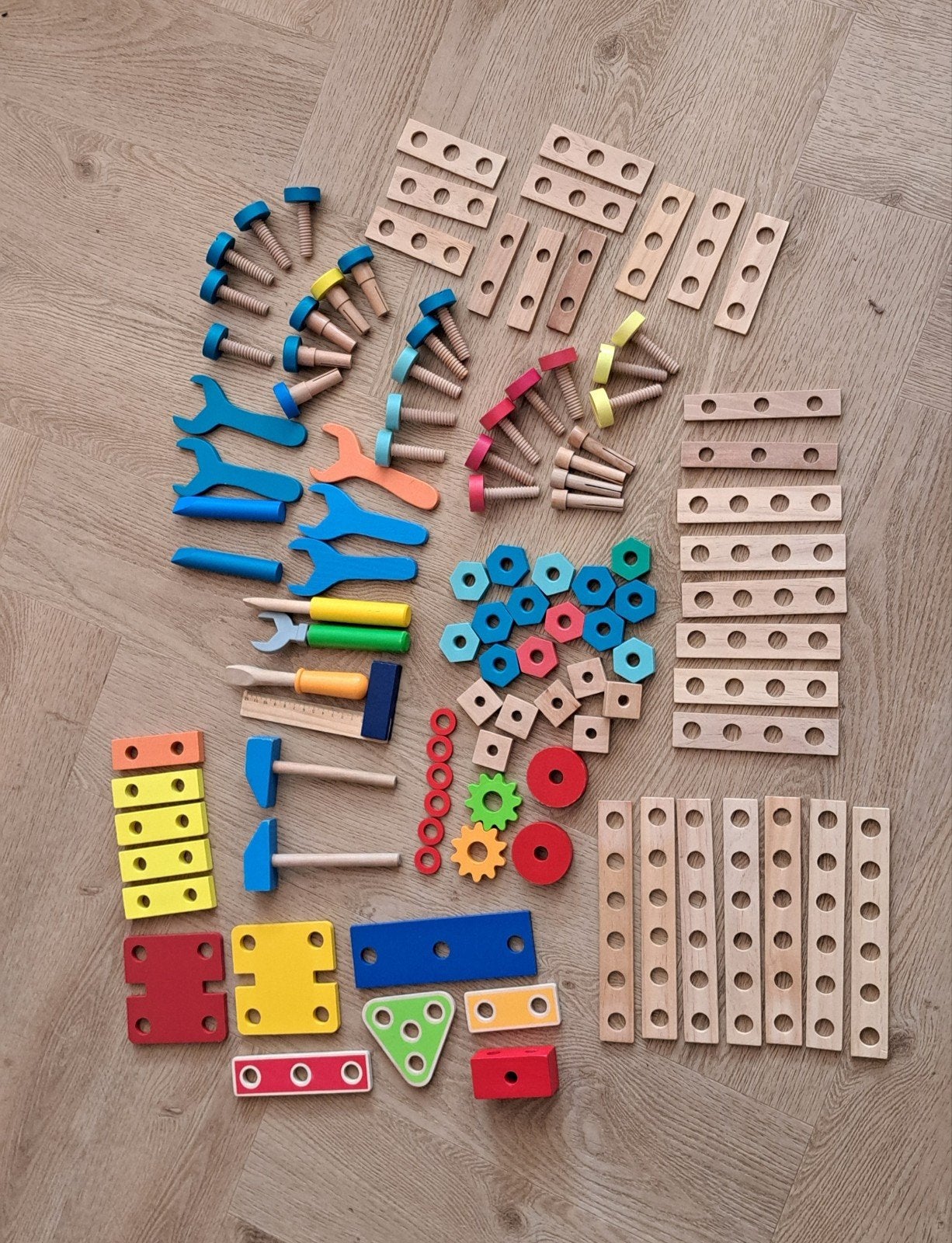 Houten gereedschapskist met gereedschap, materiaal en helm, Ophalen, Gebruikt, Overige typen
