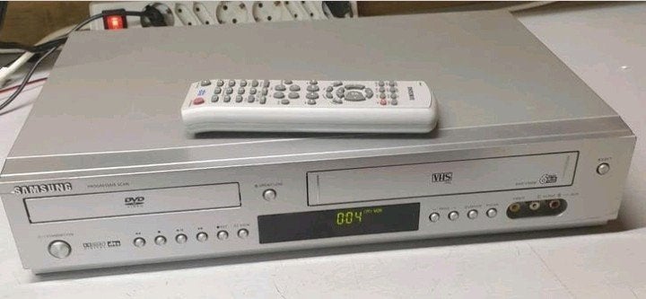 Samsung dvd-5500 6 kops videorecorder + afstandsbediening, Audio, Tv en Foto, Ophalen of Verzenden