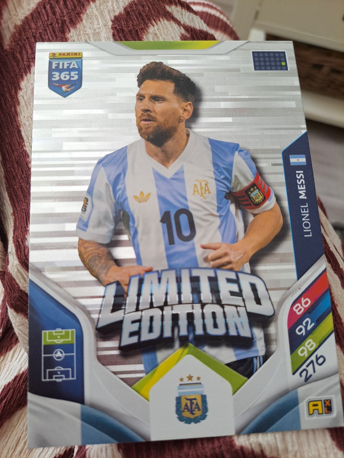 Panini FIFA 365 Limited Edition XL kaart Lionel Messi Kaart, Verzamelen, Ophalen of Verzenden