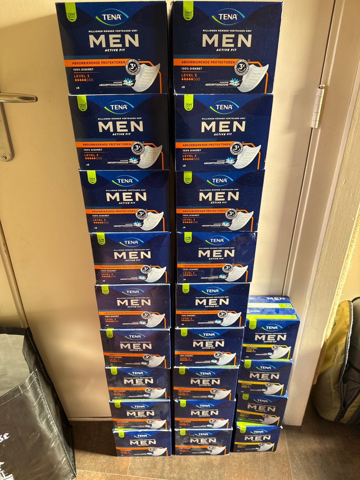 22 tena inleggers voor mannen in onderbroek, Diversen, Verpleegmiddelen, Ophalen, Zo goed als nieuw
